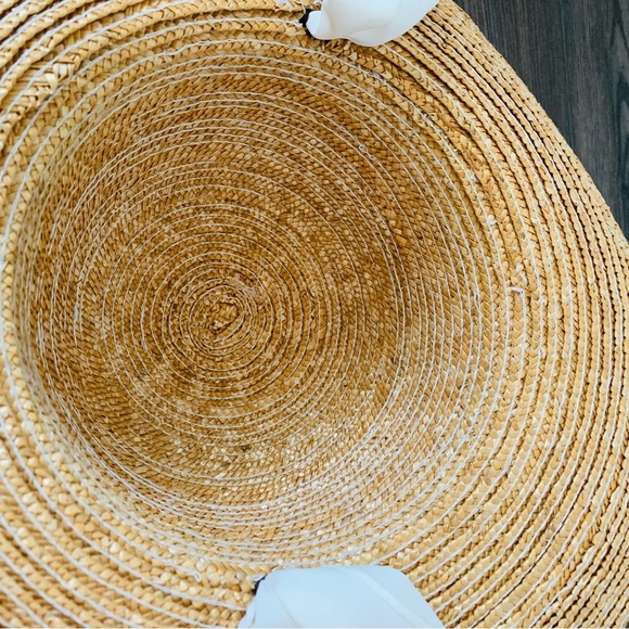 Straw hat - Picture 9 of 10